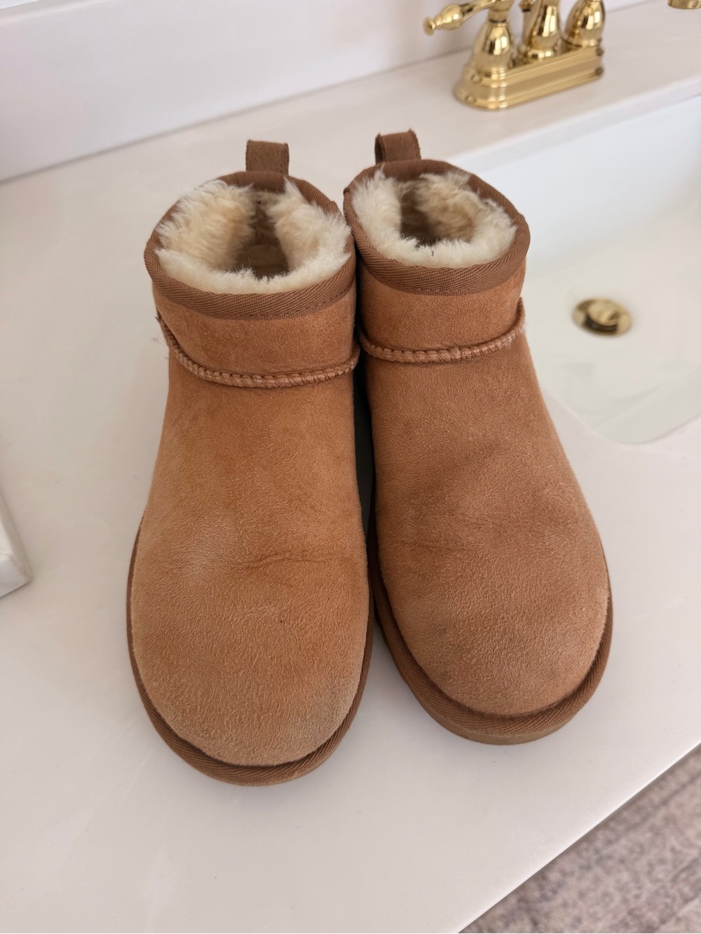 UGG classic ultra MINI ankle WOMENS Chestnut Faux-Suede Shearling-Lined Boots 7